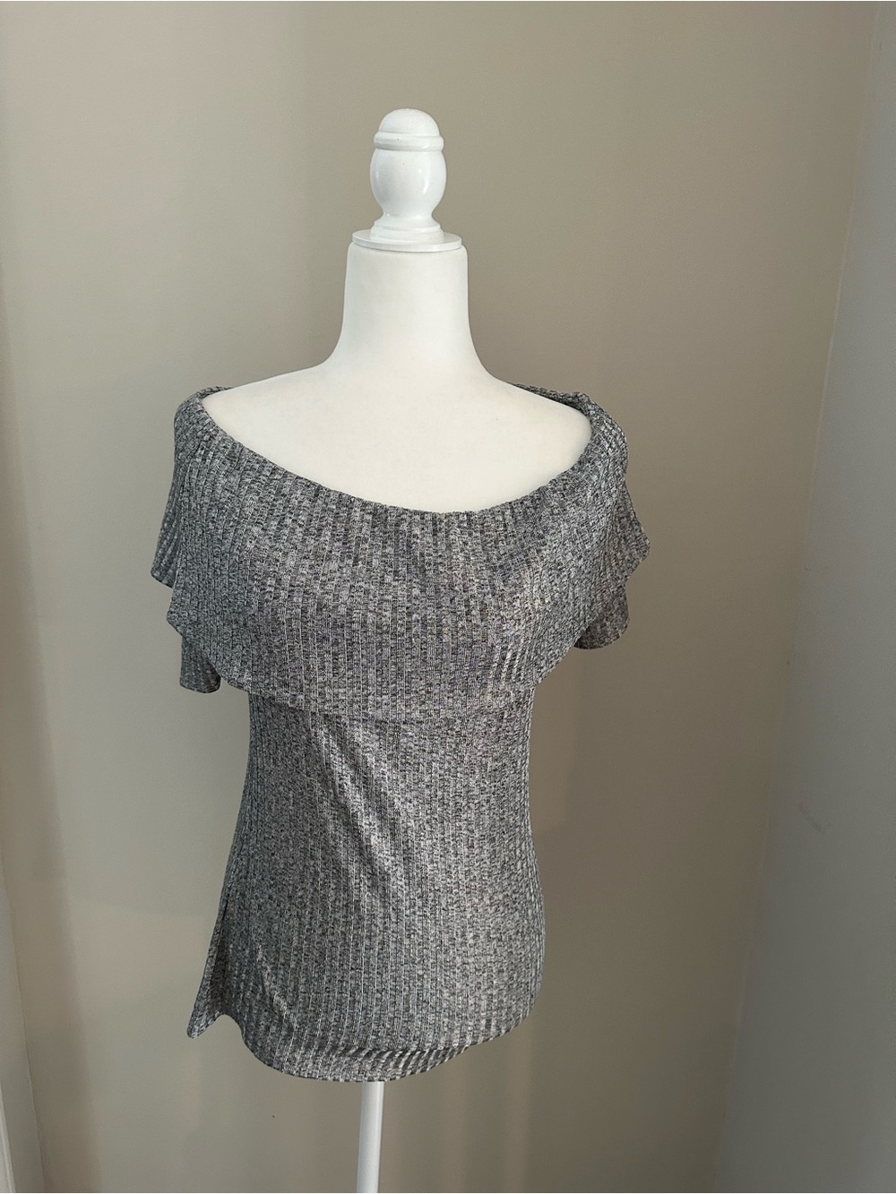 Juicy Couture Gray Off-Shoulder Ribbed Knit Tunic